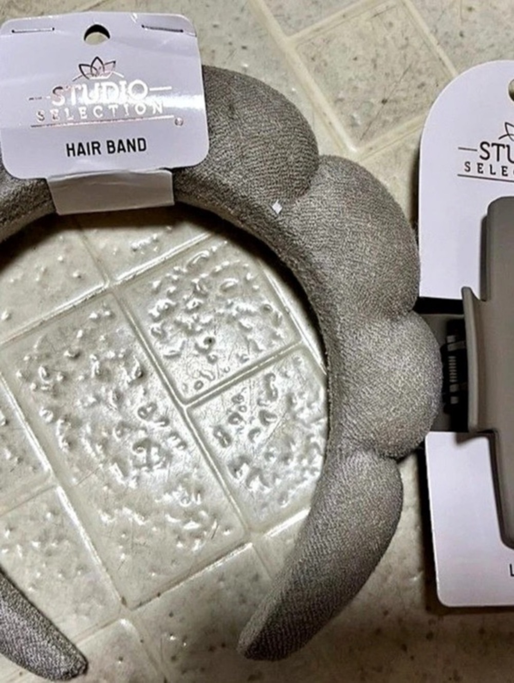 Studio Selection Padded Hair Band & Large Claw Clip Gray NWT